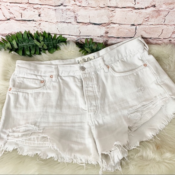 Free People Loving Good Vibrations Cutoffs Shorts Size 30 - Picture 3 of 8